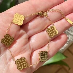 Four Leaf Clover Bracelet 18K Gold Plated Stainless Steel Bracelet